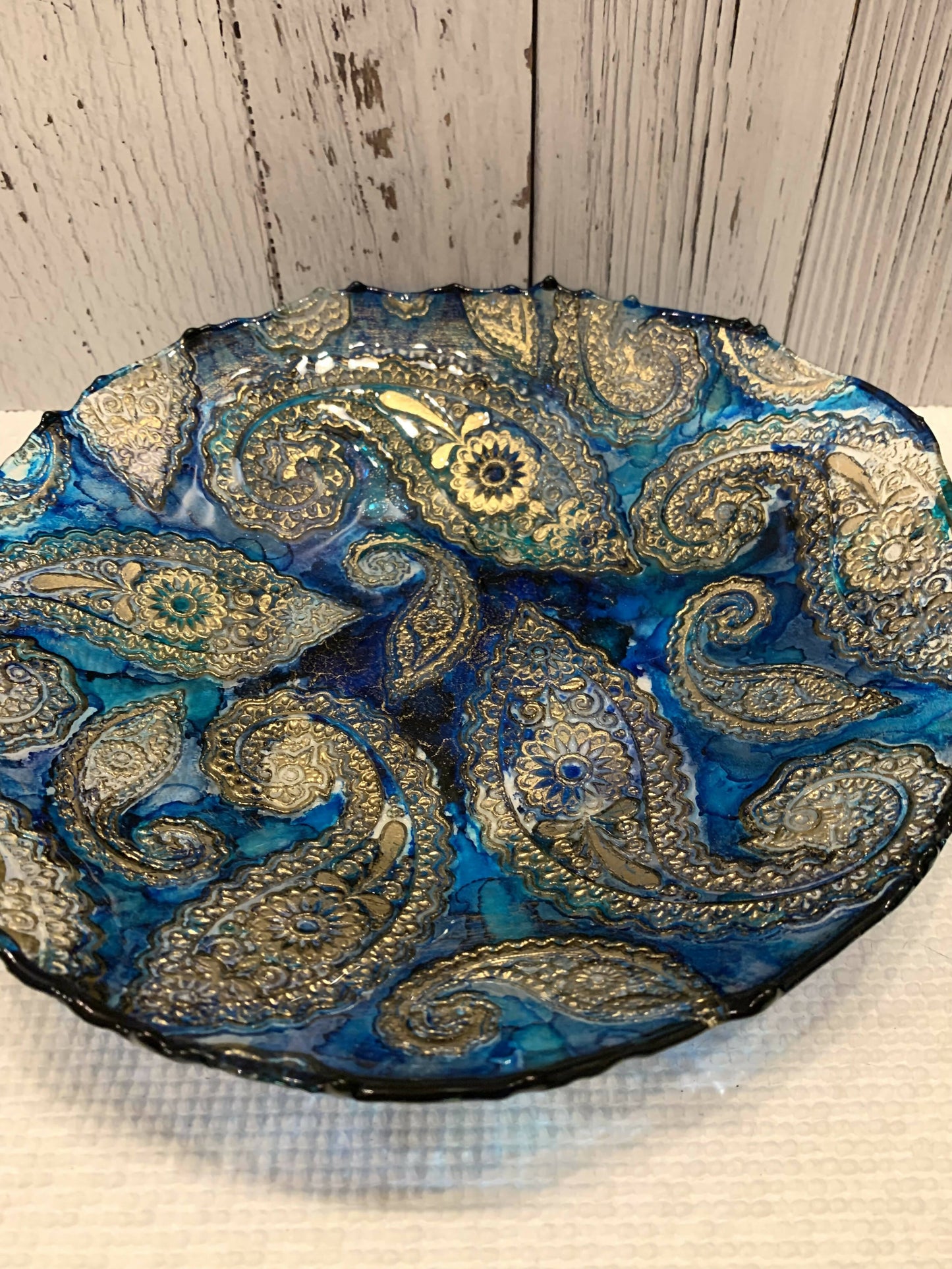 DECORATIVE BOWL