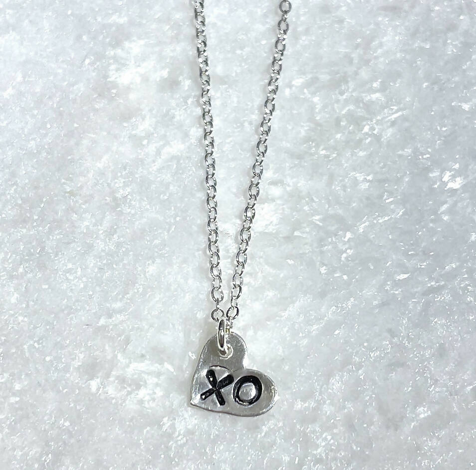 Kids SS Hand Stamped XO Heart Necklace NS206-SS