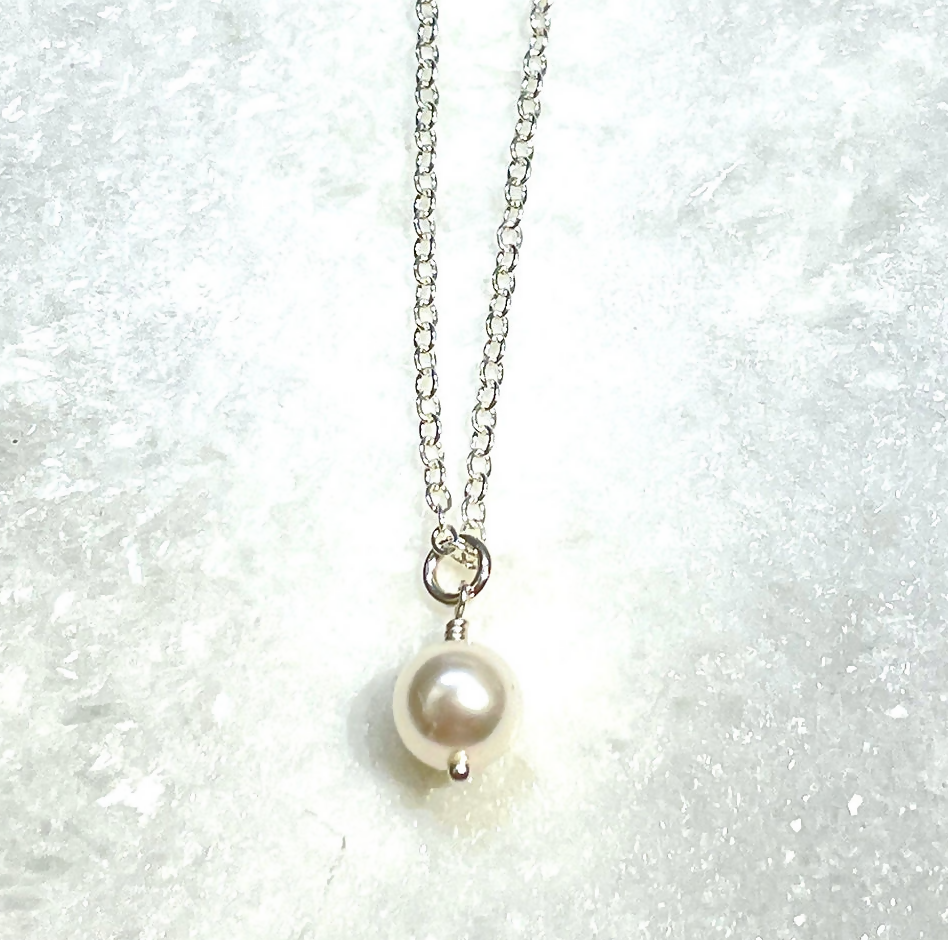 SS White Pearl Necklace NS237-SS