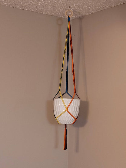 Macramé Rainbow Plant Hanger