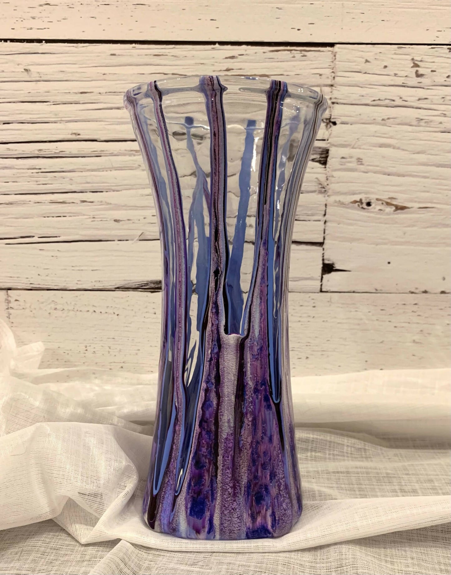 DECORATIVE VASE